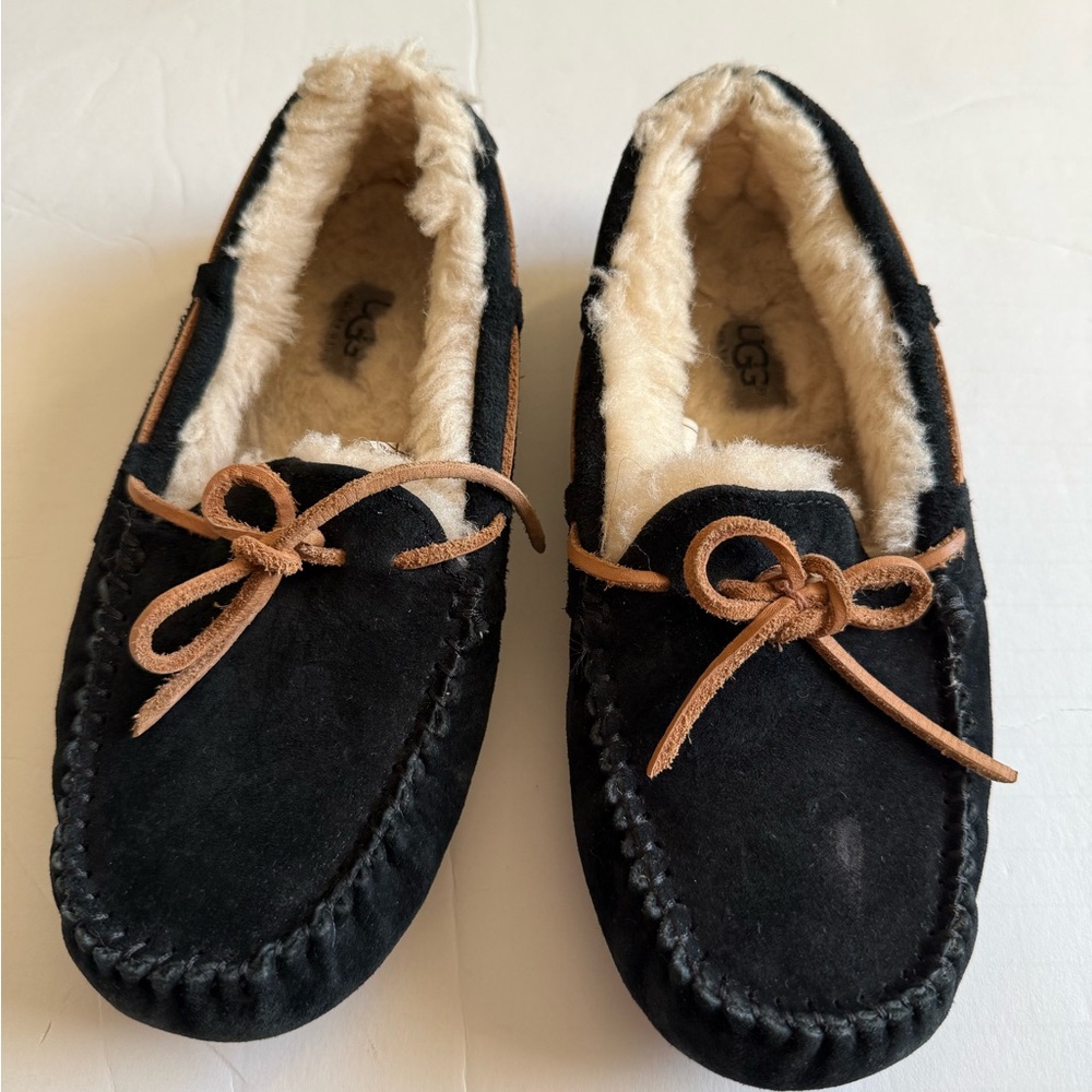Black Mocassin Slippers Size 5